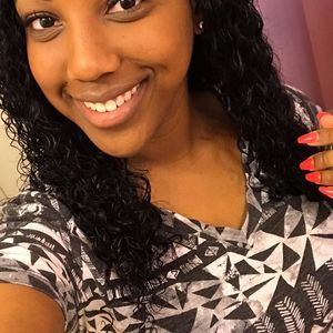 Meet your Posher, Desi